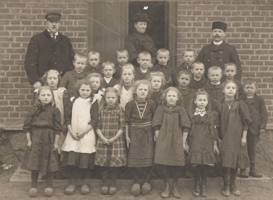 E Brink lärarinna i Borrby sekelskiftet 1800-1900